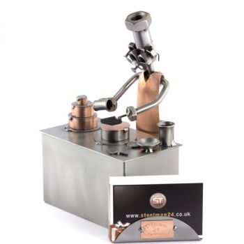 KONDITOR MIT VISITENKARTEN-HALTER