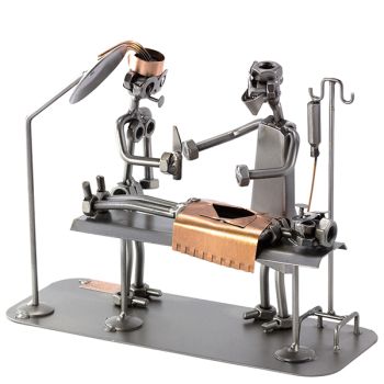 SURGERY ASSISTANT