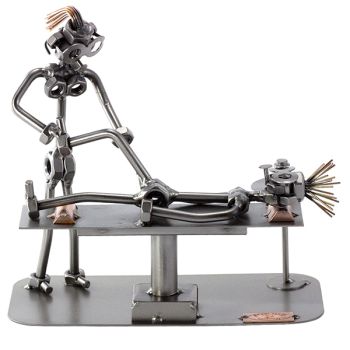 PHYSIOTHERAPIST (FEMALE)